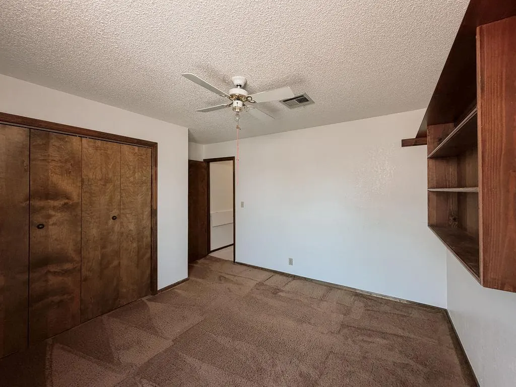 Photo 26 — 705 N Stanley Street, Hinton, OK 73047