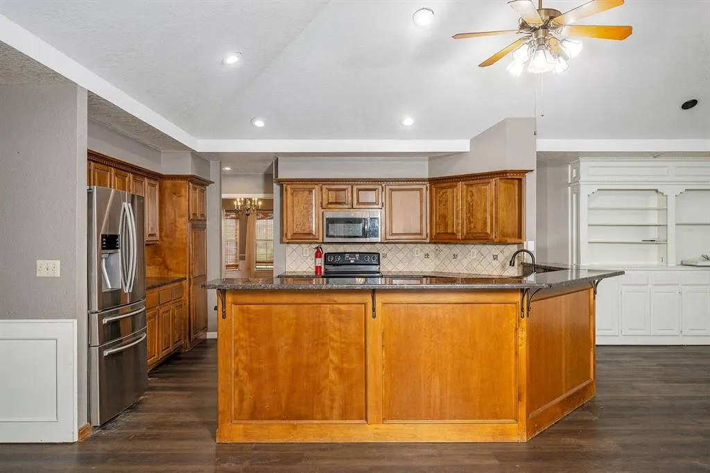 Photo 14 — 11709 NW 116th Street, Yukon, OK 73099