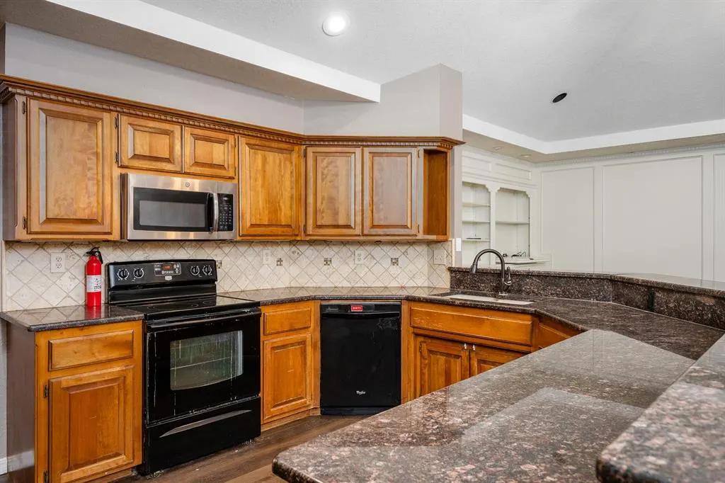 Photo 15 — 11709 NW 116th Street, Yukon, OK 73099