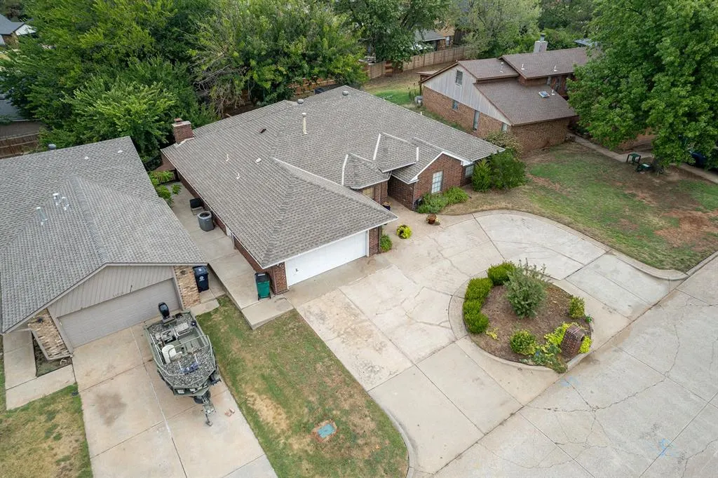 Photo 47 — 11709 NW 116th Street, Yukon, OK 73099