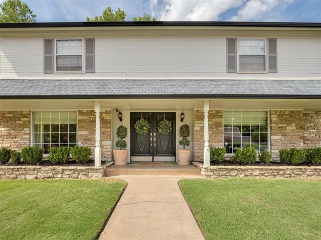 Photo 4 — 11913 Somerville Drive, Yukon, OK 73099