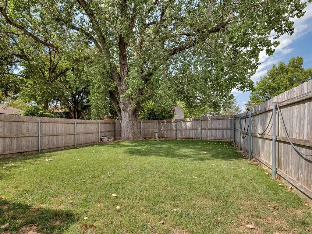 Photo 36 — 11913 Somerville Drive, Yukon, OK 73099