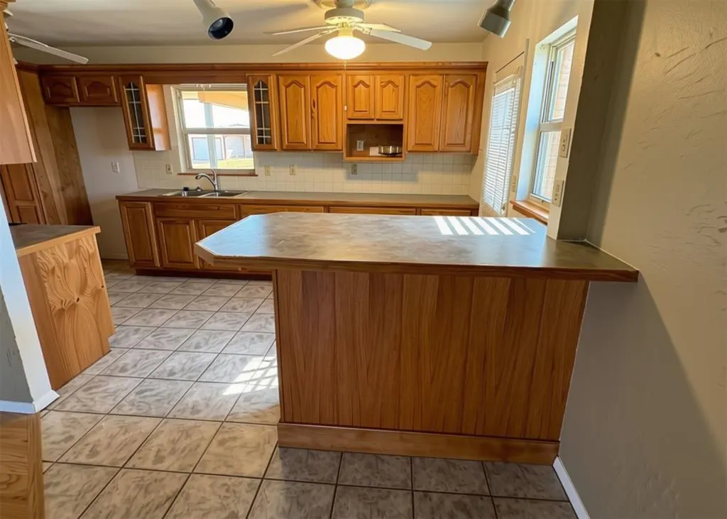Photo 20 — 305 Iroquois Trail, Burns Flat, OK 73647