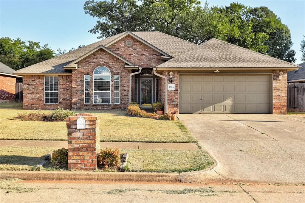 Front exterior — 1825 SE 1st Street, Moore, OK 73160