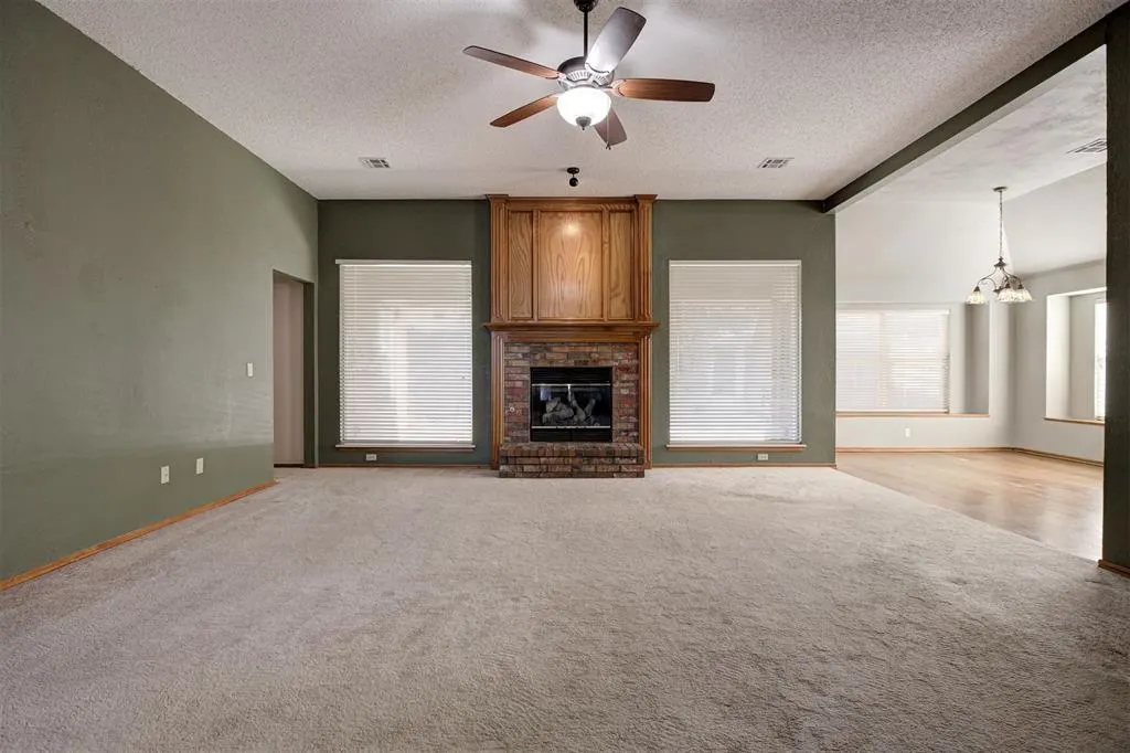 Photo 4 — 1825 SE 1st Street, Moore, OK 73160