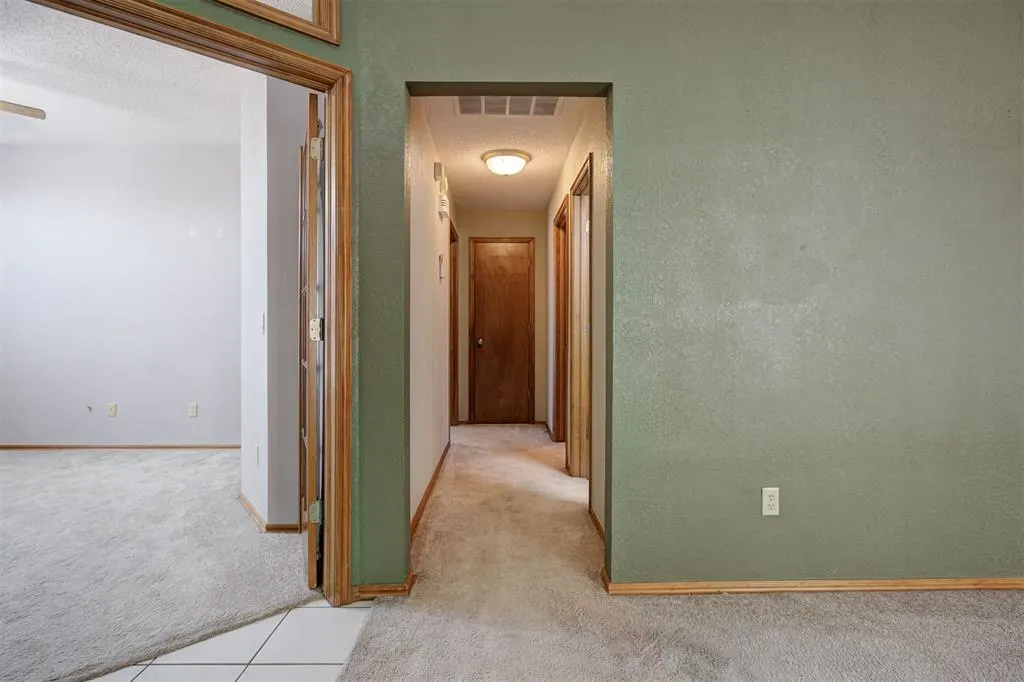 Photo 32 — 1825 SE 1st Street, Moore, OK 73160