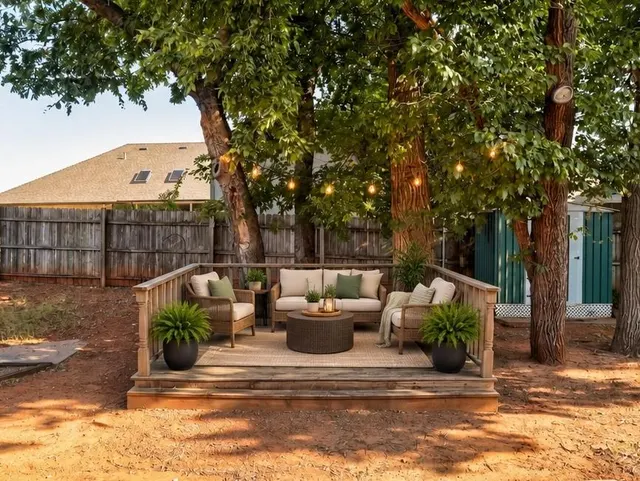 Photo 5 — 1825 SE 1st Street, Moore, OK 73160