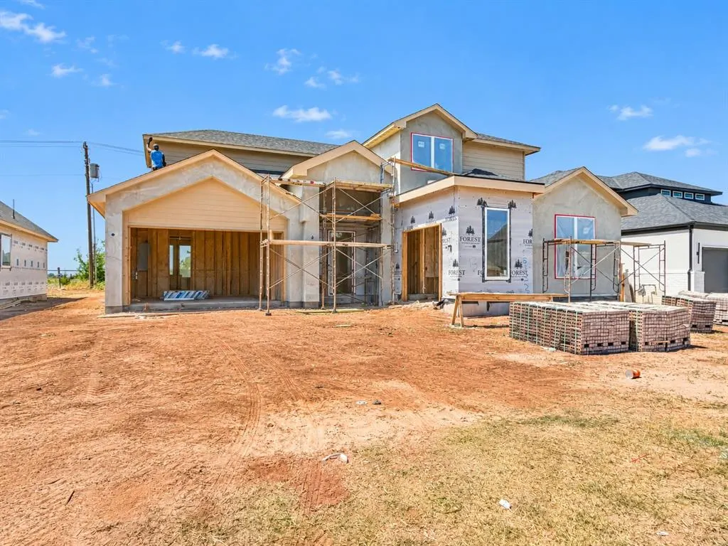 Photo 2 — 15433 Capri Lane, Edmond, OK 73013