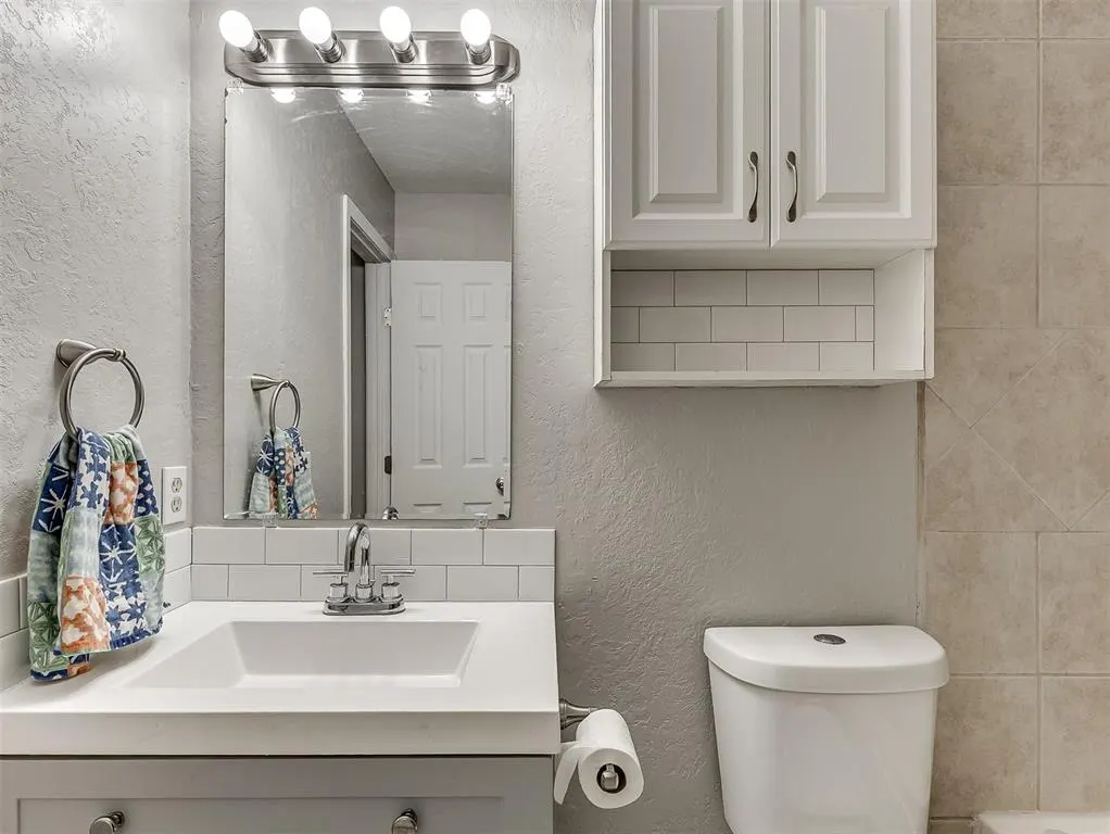 Photo 22 — 2101 NE 11th Street, Moore, OK 73160