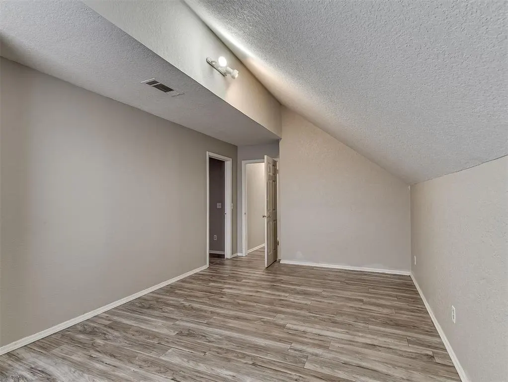 Photo 34 — 2101 NE 11th Street, Moore, OK 73160