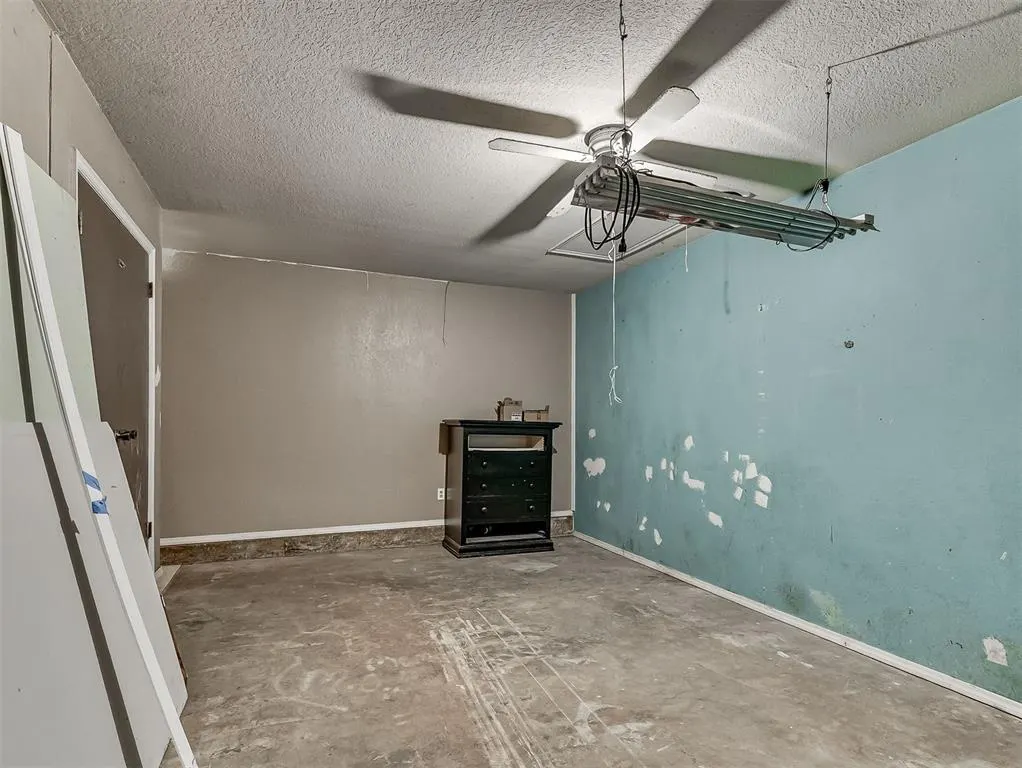 Photo 41 — 2101 NE 11th Street, Moore, OK 73160