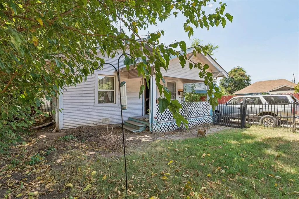 Photo 2 — 230 SE 41st Street, Oklahoma City, OK 73129