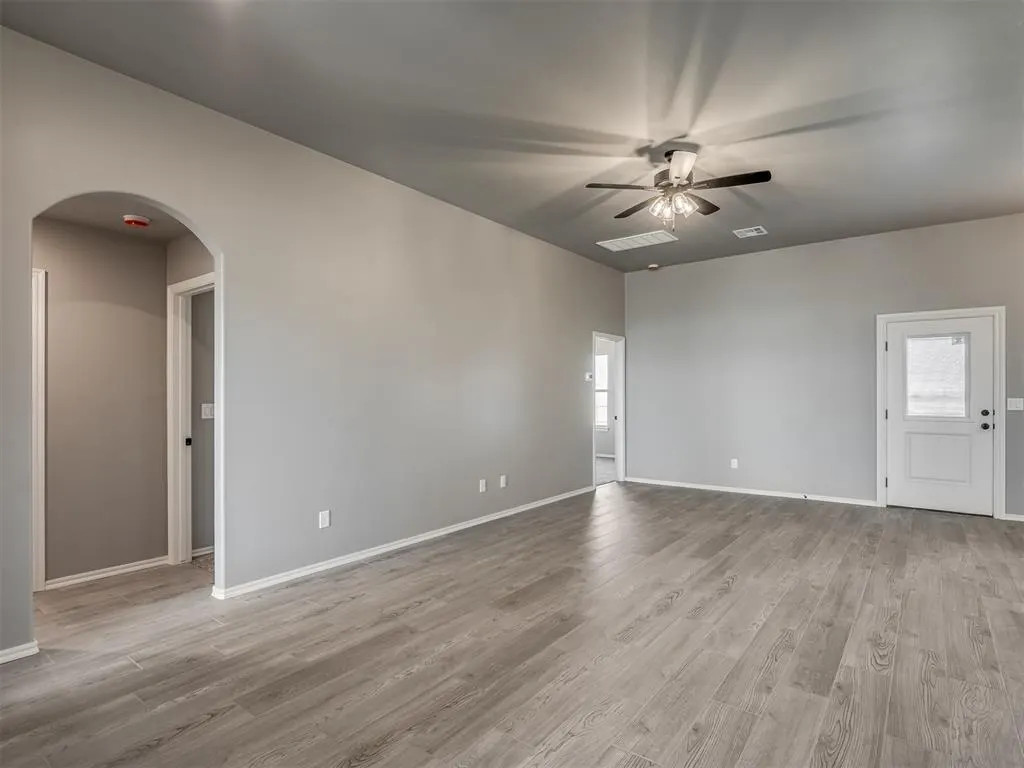 Photo 8 — 24953 Belmont Pass, Cashion, OK 73016