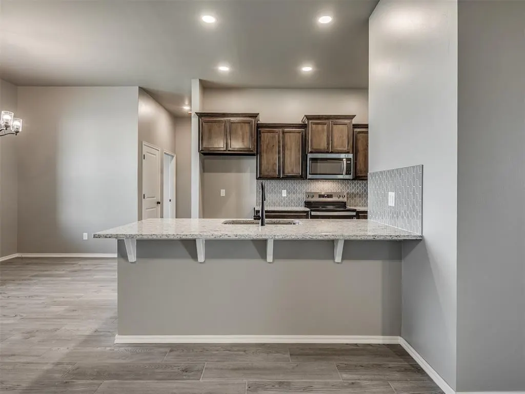 Photo 9 — 24953 Belmont Pass, Cashion, OK 73016