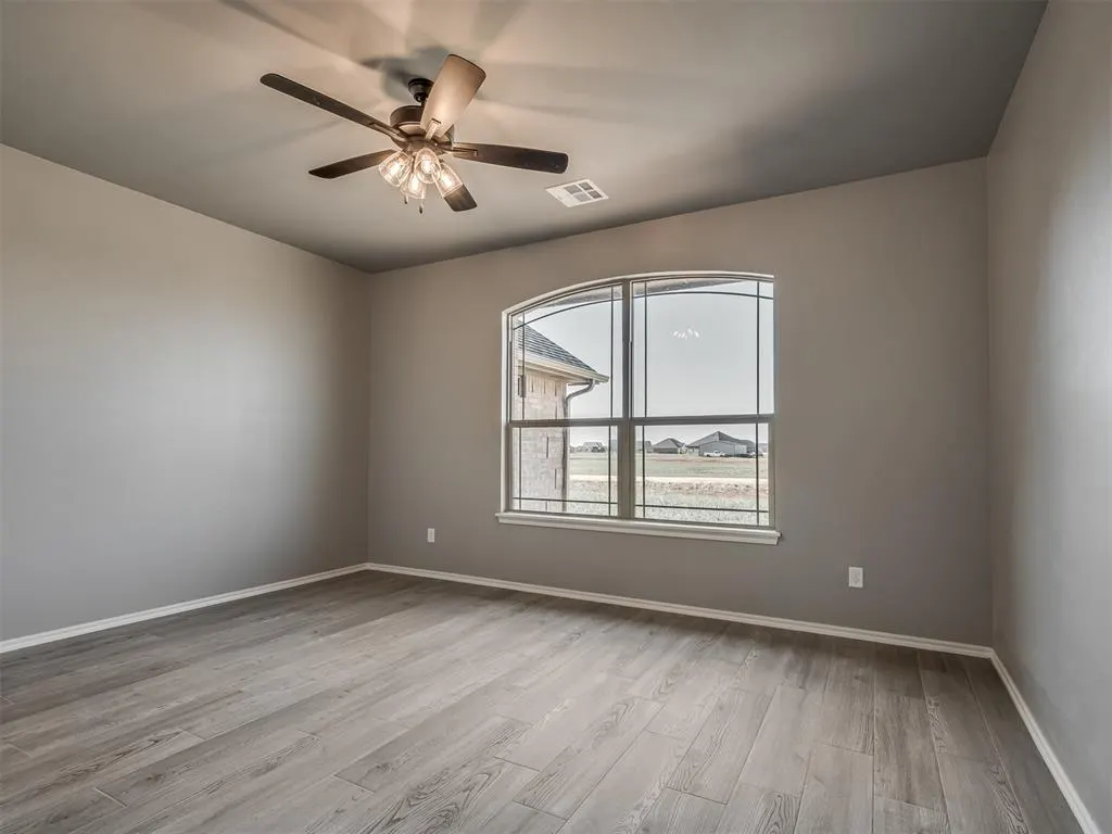 Photo 39 — 24953 Belmont Pass, Cashion, OK 73016