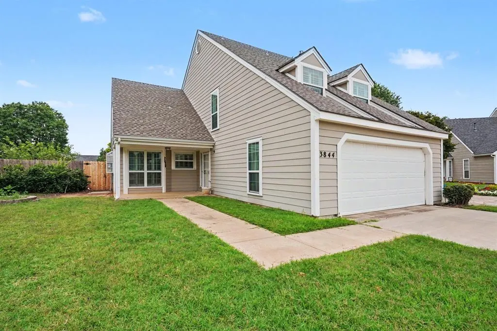 Front exterior — 3844 Apex Court, Norman, OK 73072