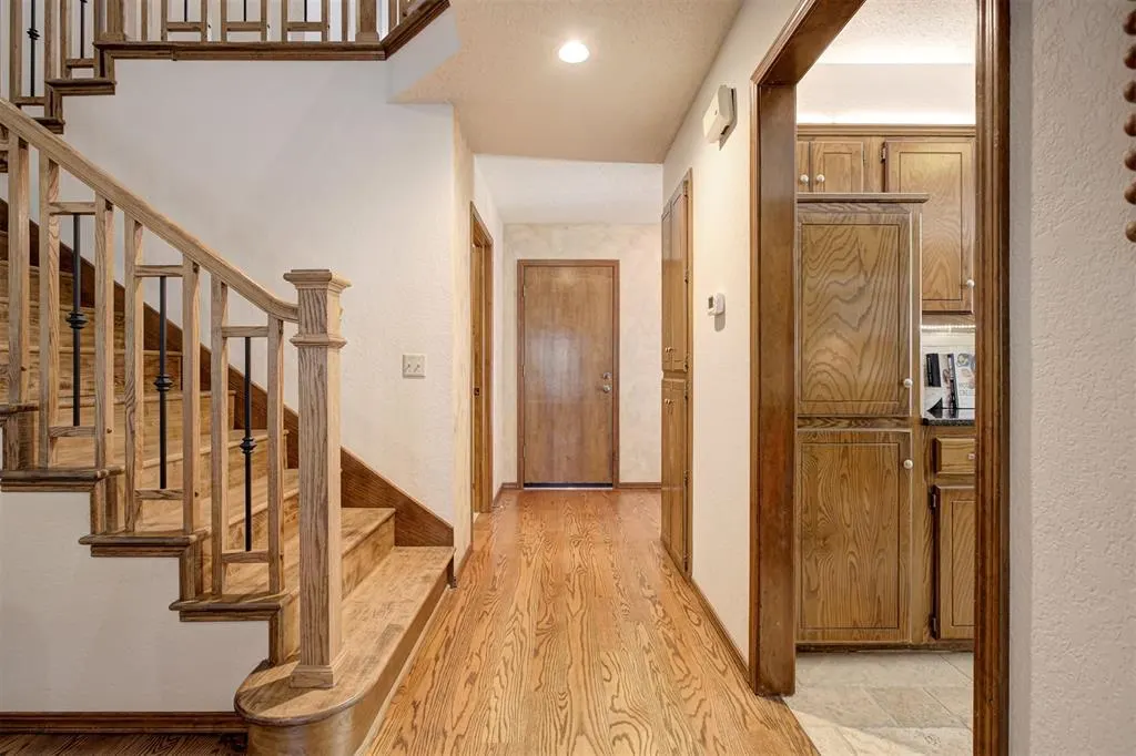 Photo 8 — 3844 Apex Court, Norman, OK 73072