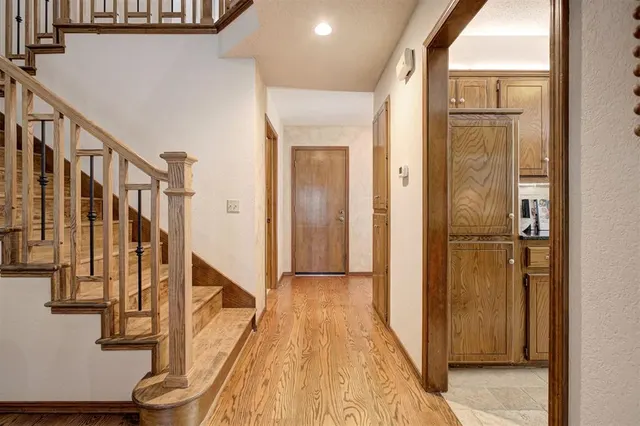 Photo 8 — 3844 Apex Court, Norman, OK 73072