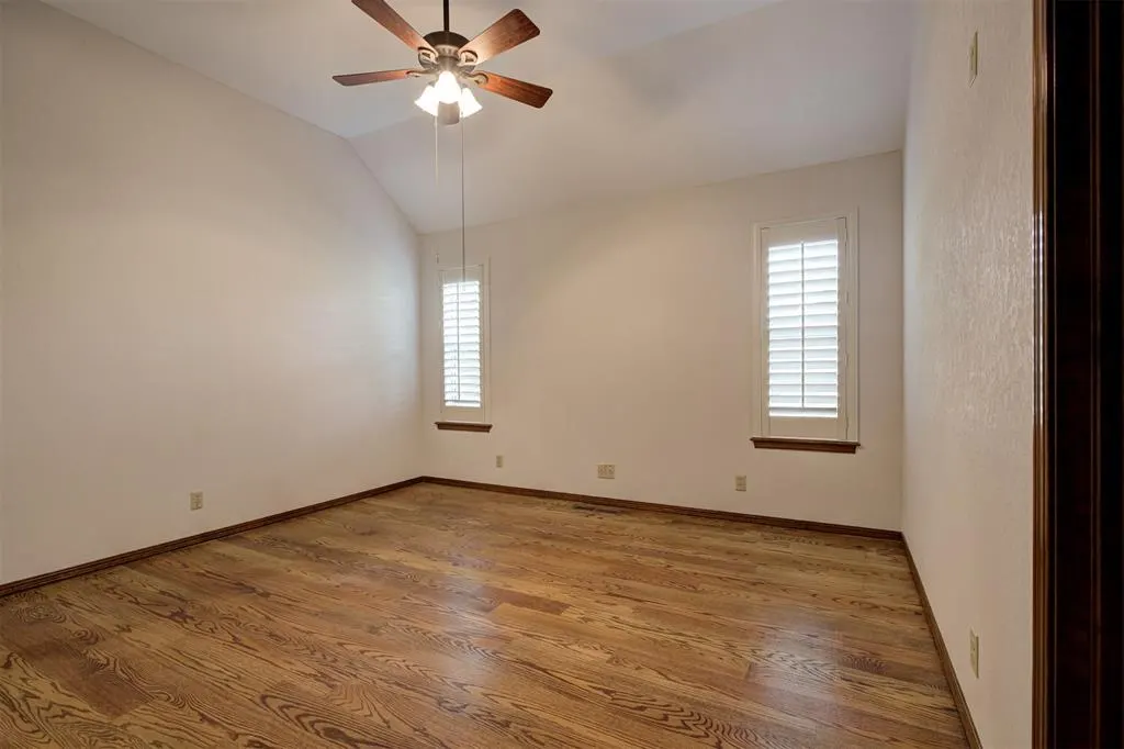 Photo 13 — 3844 Apex Court, Norman, OK 73072