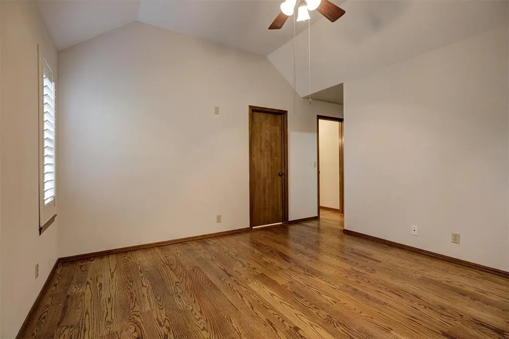 Photo 14 — 3844 Apex Court, Norman, OK 73072