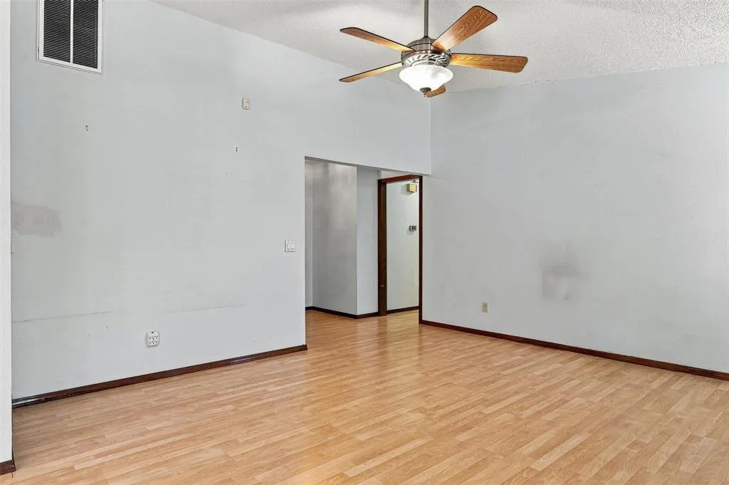 Photo 7 — 11804 O Casey Street, Yukon, OK 73099