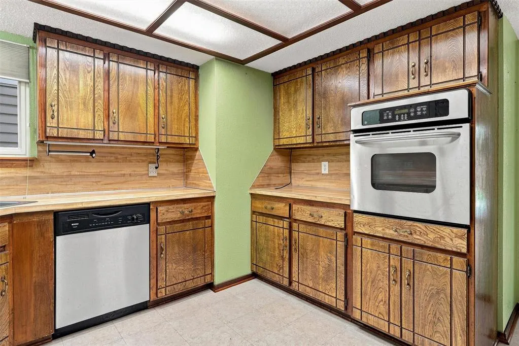 Photo 12 — 11804 O Casey Street, Yukon, OK 73099