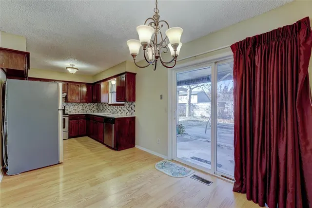 Photo 7 — 841 N Robinson Avenue, Oklahoma City, OK 73170