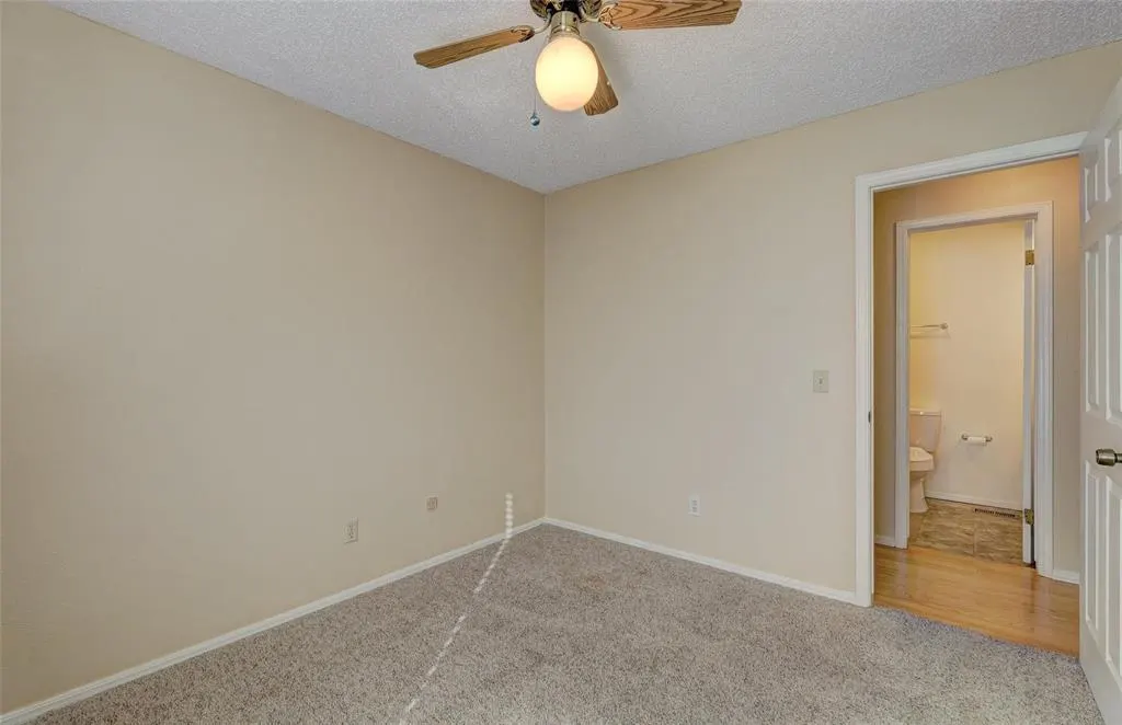 Photo 15 — 841 N Robinson Avenue, Oklahoma City, OK 73170