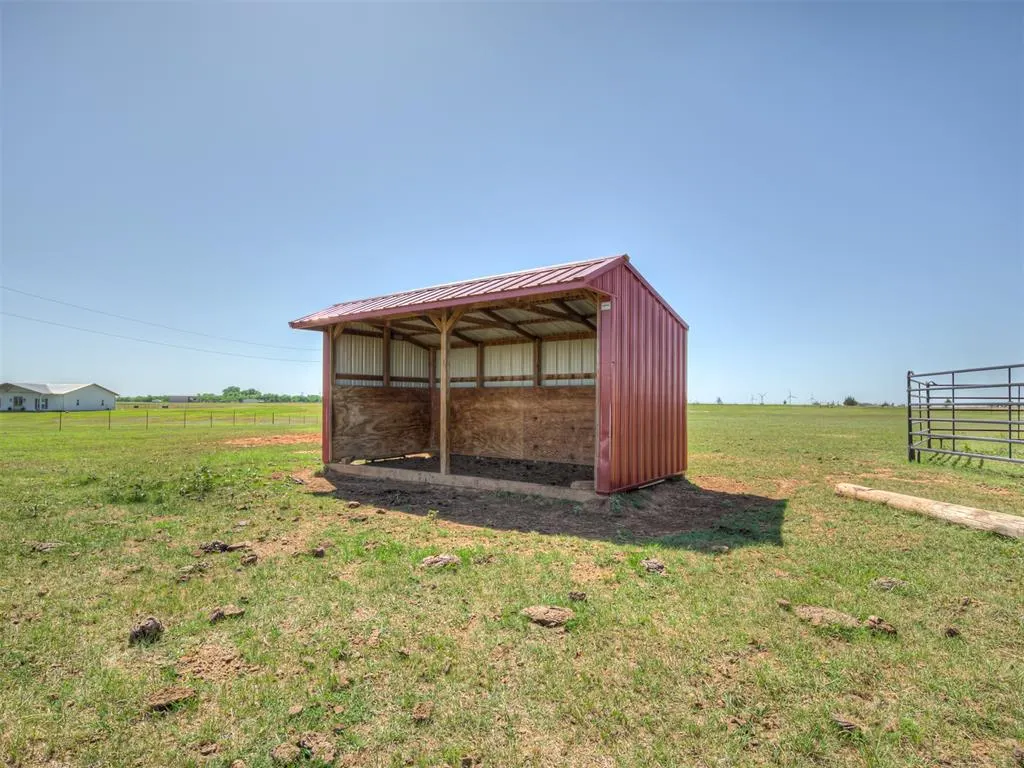 Photo 4 — 28616 N 2960 Street, Cashion, OK 73016