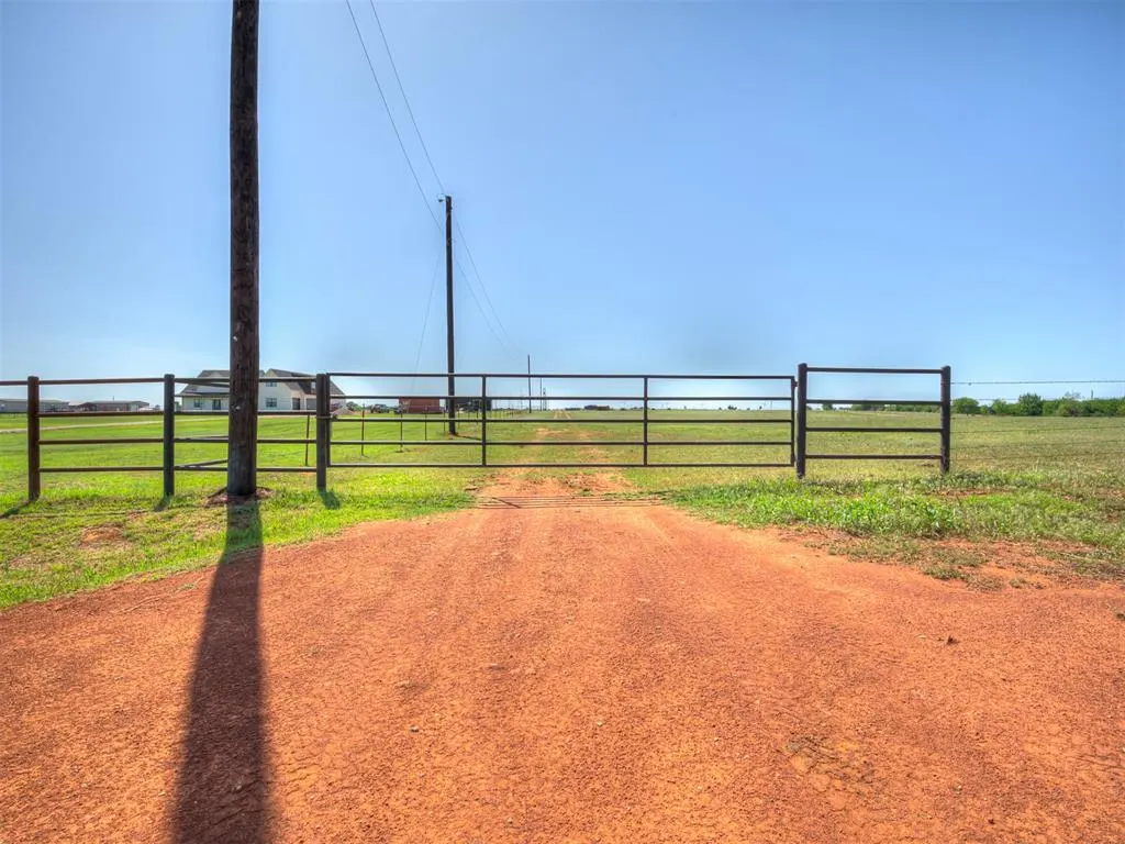Photo 25 — 28616 N 2960 Street, Cashion, OK 73016