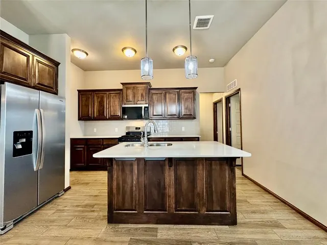 Photo 7 — 12948 NW 3rd Terrace, Yukon, OK 73099