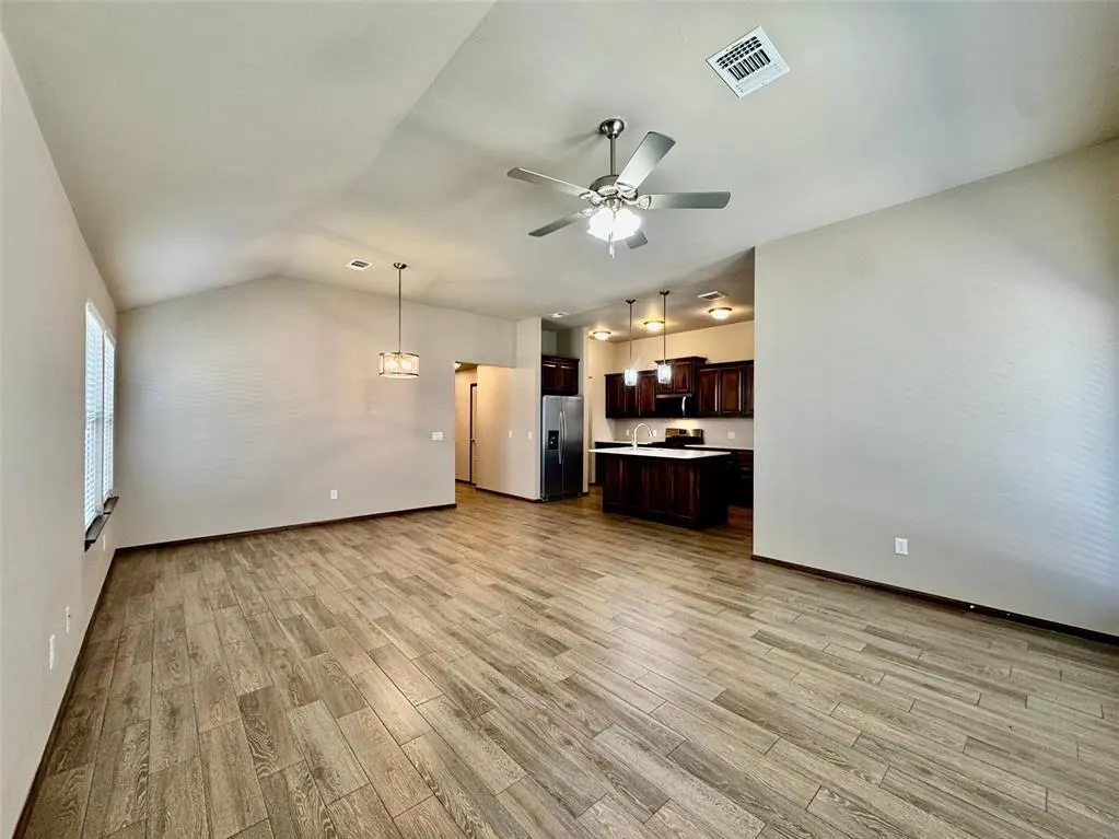 Photo 9 — 12948 NW 3rd Terrace, Yukon, OK 73099