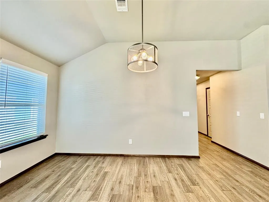 Photo 11 — 12948 NW 3rd Terrace, Yukon, OK 73099