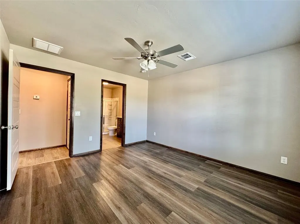 Photo 16 — 12948 NW 3rd Terrace, Yukon, OK 73099