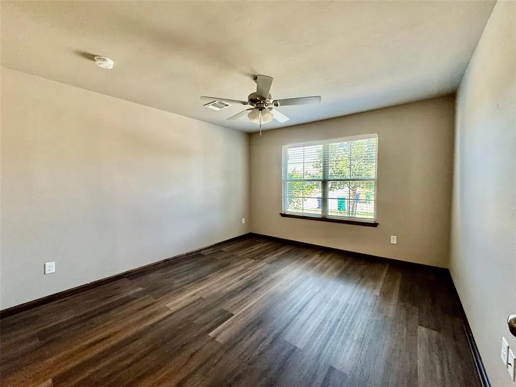 Photo 17 — 12948 NW 3rd Terrace, Yukon, OK 73099