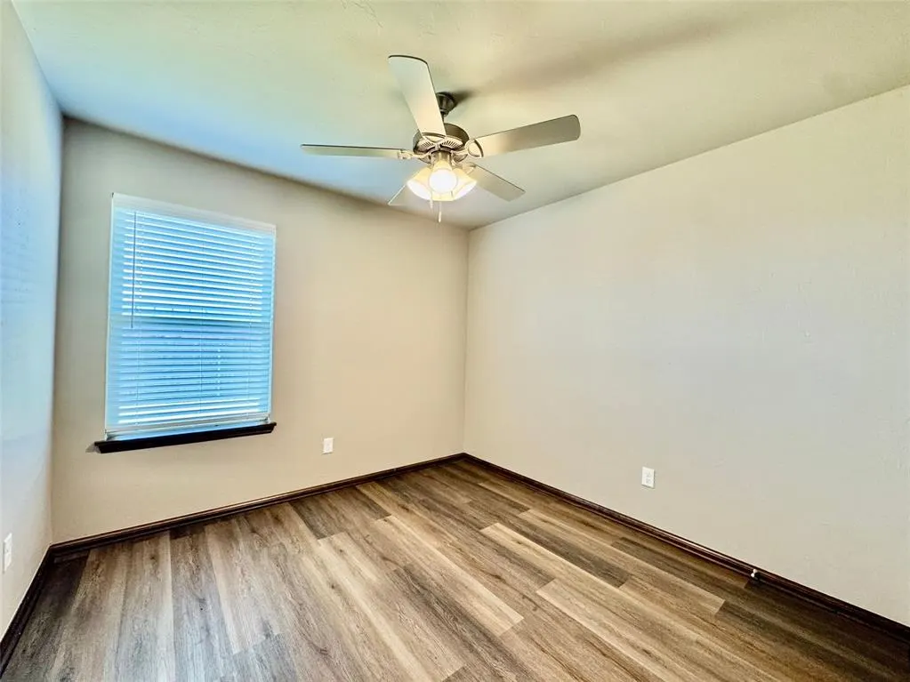 Photo 23 — 12948 NW 3rd Terrace, Yukon, OK 73099