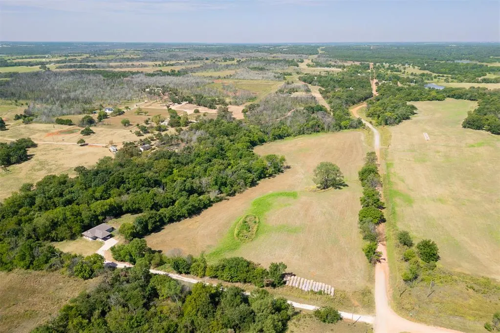 Front exterior — E Praire Grove Rd, Guthrie, OK 73044