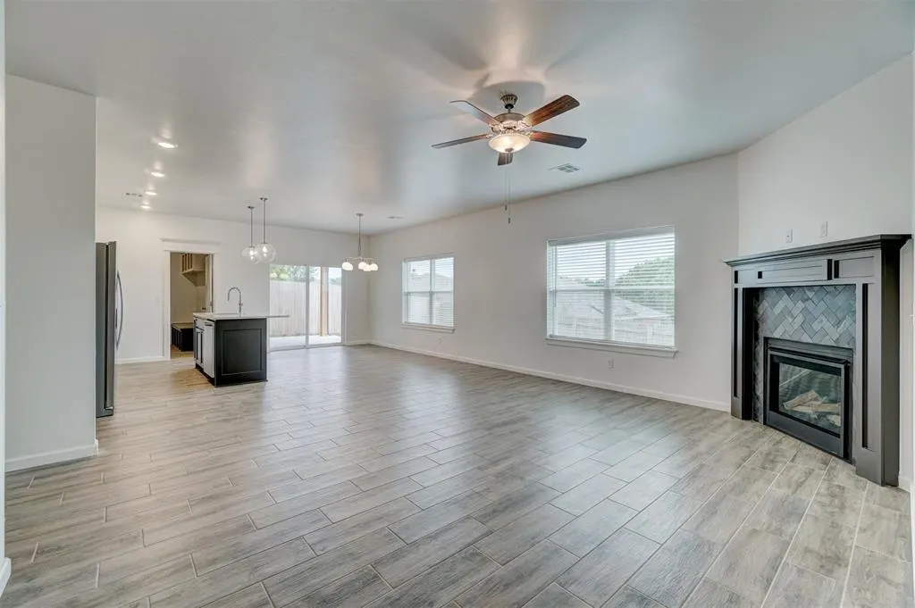 Photo 4 — 528 NW 175th Street, Edmond, OK 73012