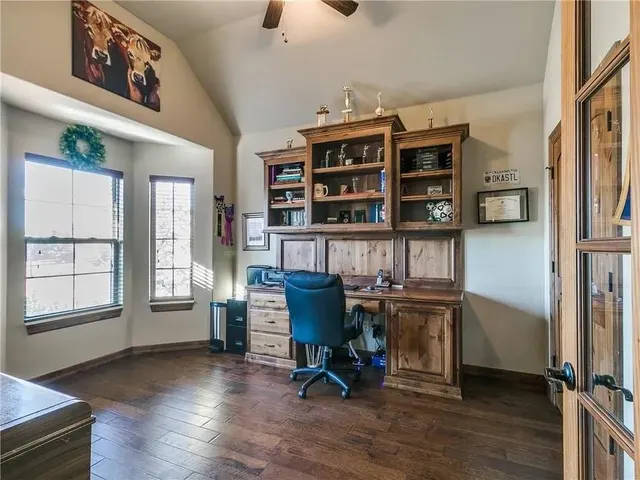 Photo 5 — 12609 NW 7th Court, Yukon, OK 73099