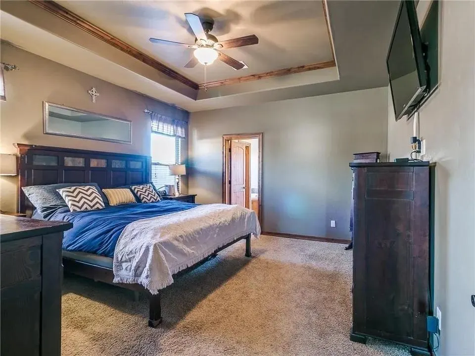 Photo 6 — 12609 NW 7th Court, Yukon, OK 73099