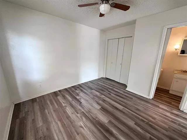 Photo 8 — 208 Cherrywood Drive, Oklahoma City, OK 73160