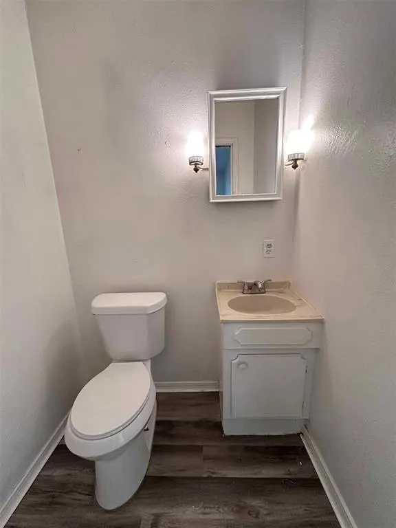 Photo 10 — 208 Cherrywood Drive, Oklahoma City, OK 73160