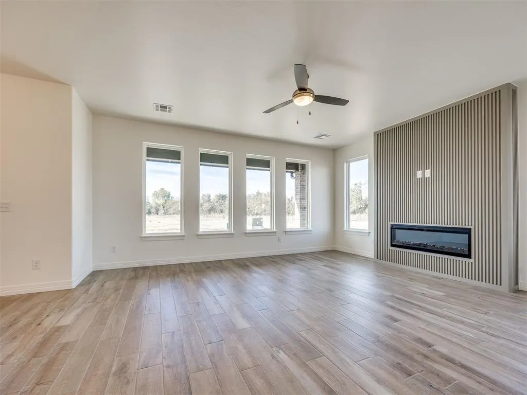 Photo 5 — 9432 NW 75th Street, Yukon, OK 73099