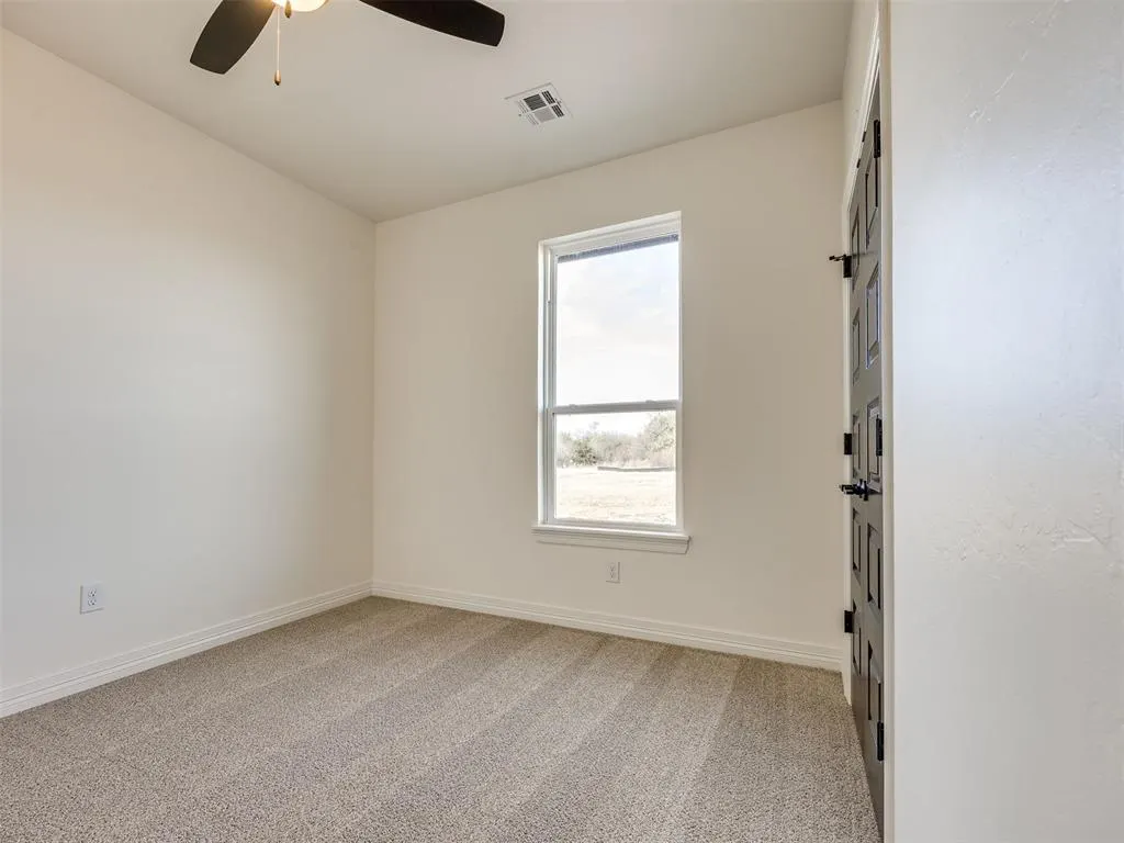 Photo 13 — 9432 NW 75th Street, Yukon, OK 73099