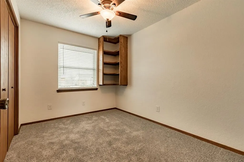 Photo 6 — 722 W Perry Drive, Mustang, OK 73064