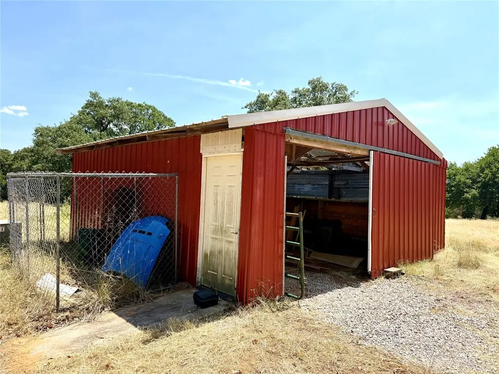 Photo 2 — 1651 Kiamichi Road, Norman, OK 73026