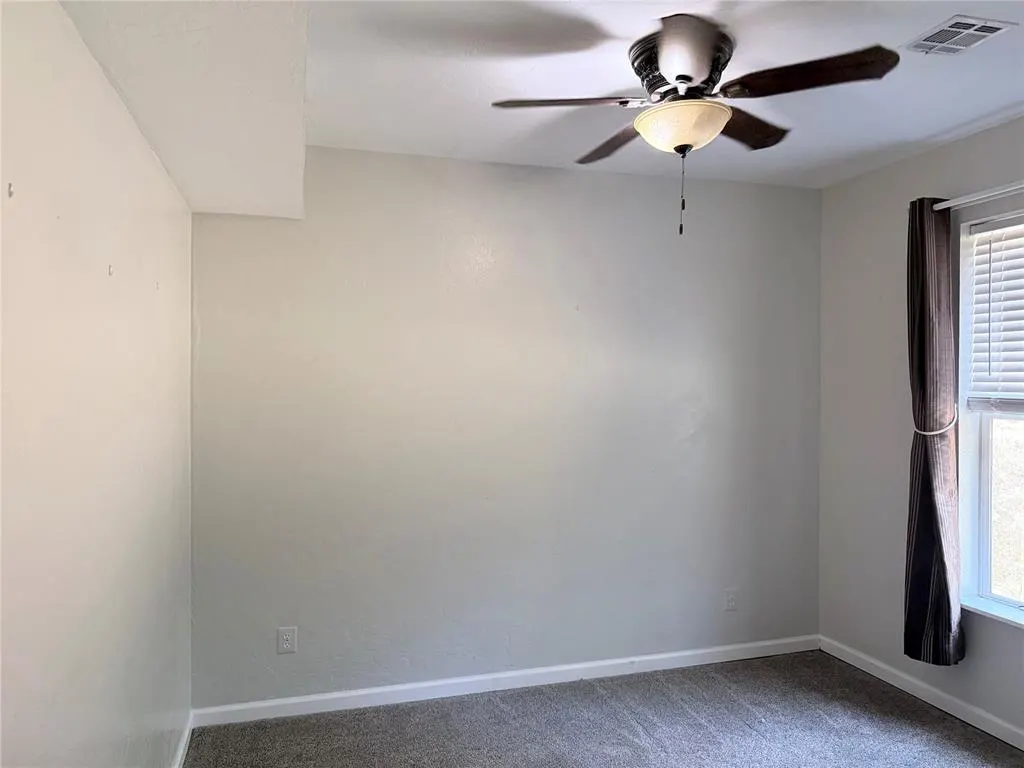 Photo 12 — 1651 Kiamichi Road, Norman, OK 73026