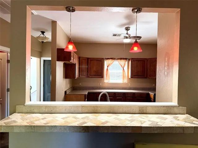 Photo 7 — 1651 Kiamichi Road, Norman, OK 73026