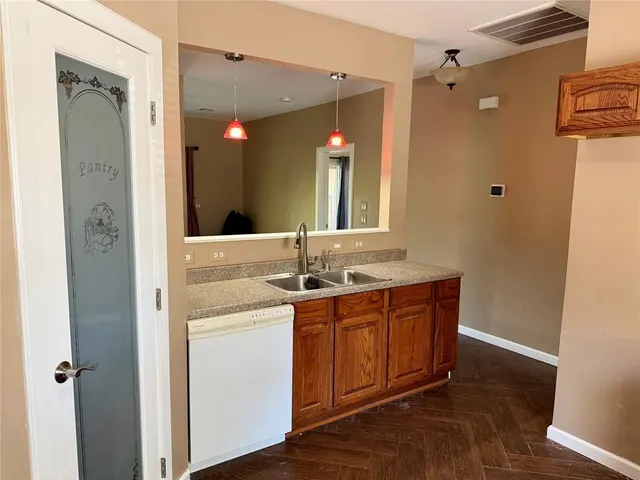 Photo 8 — 1651 Kiamichi Road, Norman, OK 73026