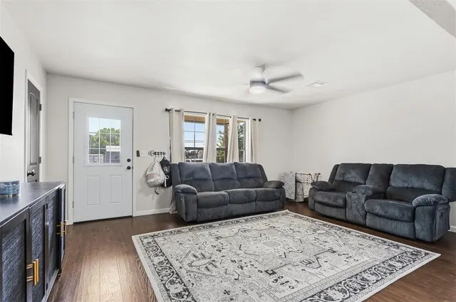 Photo 4 — 107 W Stewart Street, Paoli, OK 73074